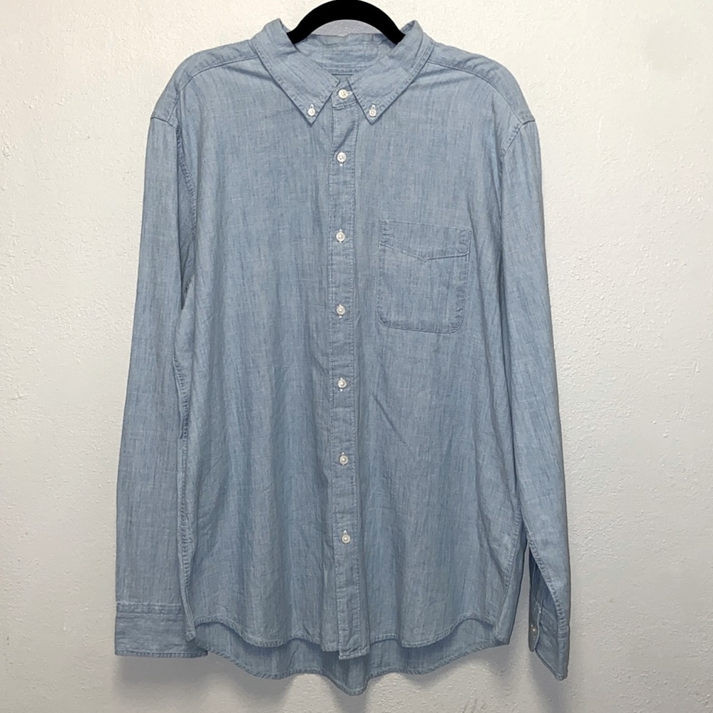 American Eagle Men’s Casual Chambray 100% Cotton Blue Button‑Down Shirt 3111